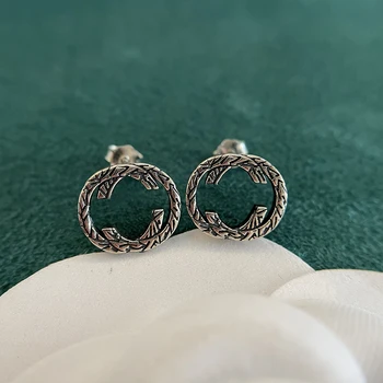 925 sterling srebrni uhani. g Nov slog elegantno klasično fashion mala sveže ljubezni v obliki srca uhani. Darilo za punco