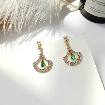 Korejska različica nakit modni vodne kapljice imitacije diamond fan oblike temperament neto slaven trend divji ženski earrin